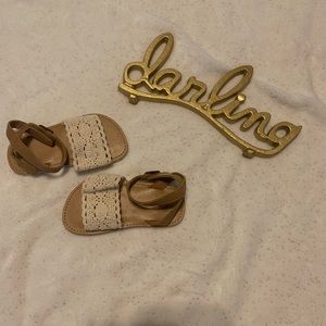 Baby girl sandals size 6c